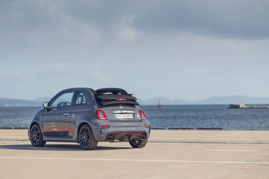  Abarth 695C XSR Yamaha (312) 2017 года  (фото 22 из 44)